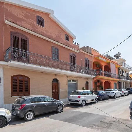 Casa Dell'artista شقة أفولا