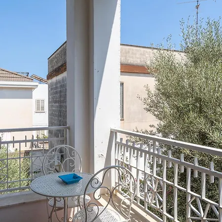 Casa Dell'artista * أفولا